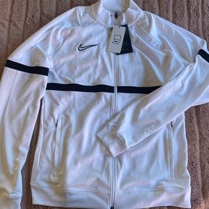 Women’s Nike Dri fit Zip Up Medium